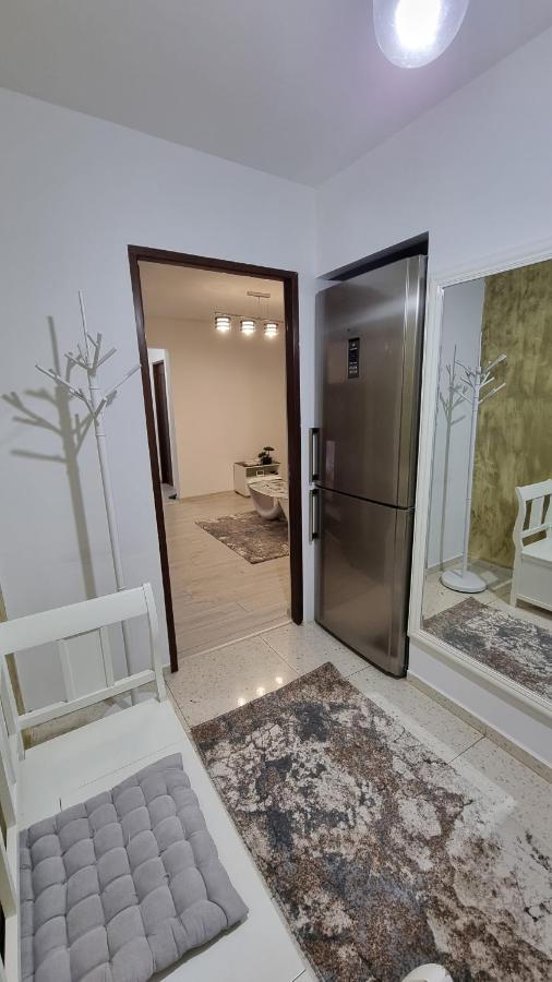 Stone Bridge Apartment Iasi Extérieur photo